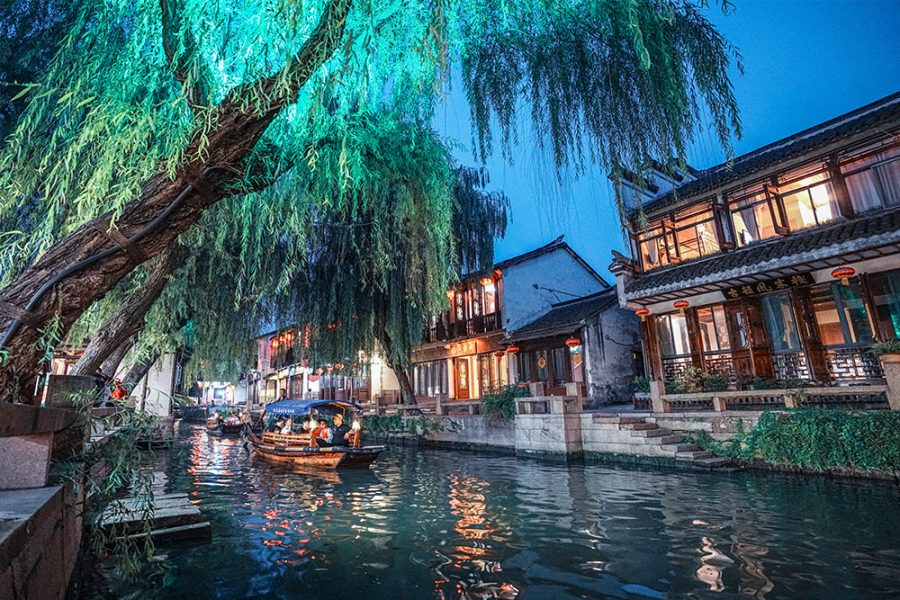Zhouzhuang Water Town Private One-Day Tour （Shanghai Downtown Hotel Transfers）